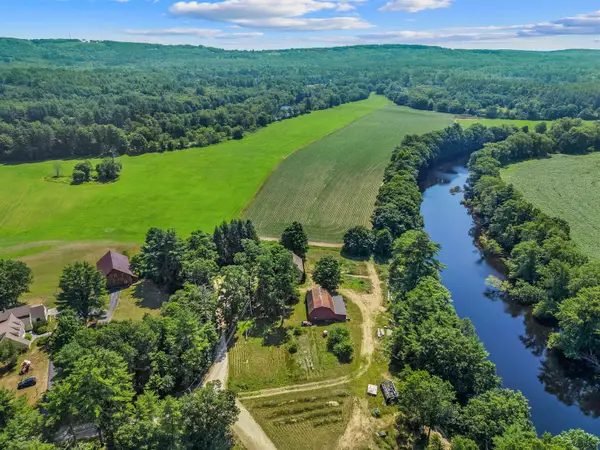 385 Burnham Intervale Road, Hopkinton, NH 03229