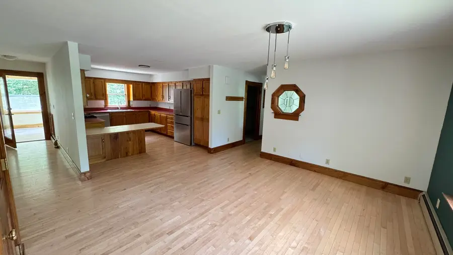 6 Crescent Street, Randolph, VT 05060 - #3