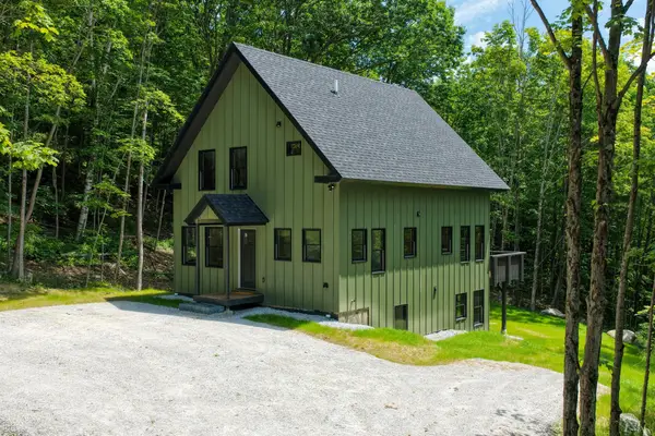 300 Great Hawk Road, Rochester, VT 05767