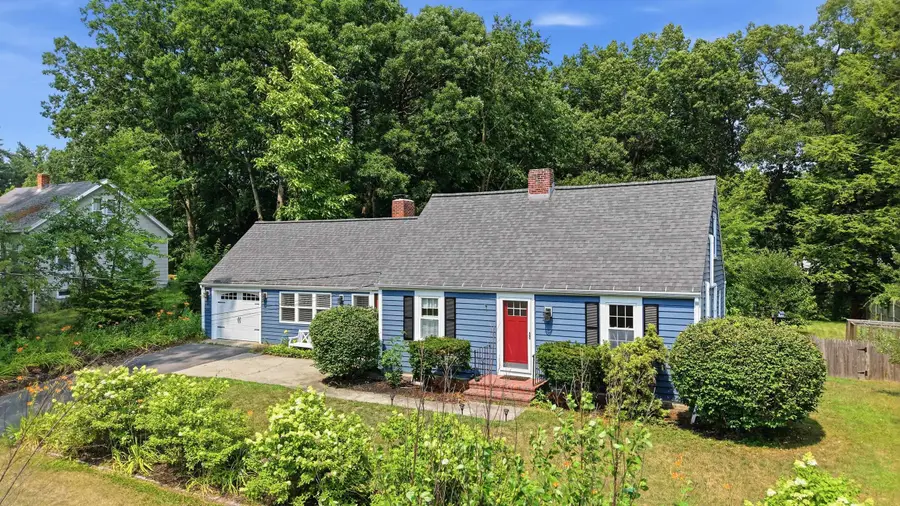 27 Baker Street, Hudson, NH 03051 - #3