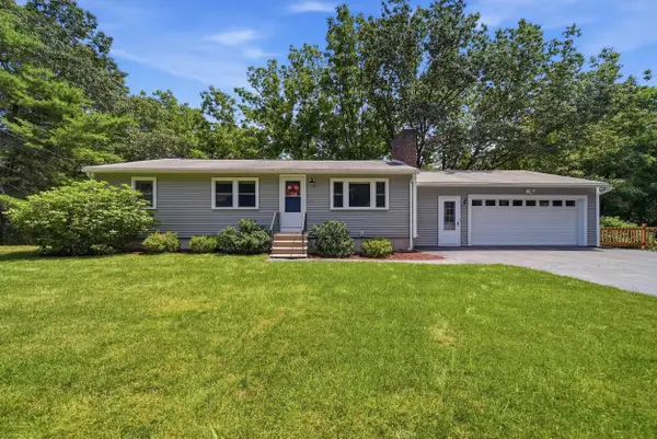 17 Parker Drive, Nashua, NH 03062