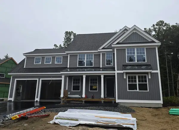 30 Tallarico Street #19, Litchfield, NH 03052