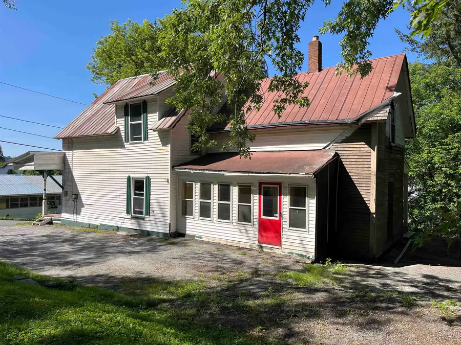 35 Mountain Avenue, Saint Johnsbury, VT 05819 - #3