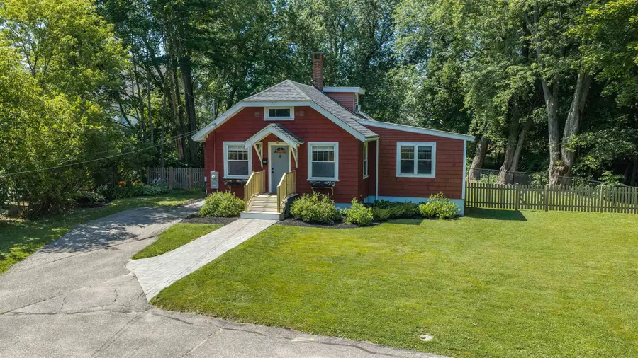 22 1/2 Baker Street, Dover, NH 03820 - #3