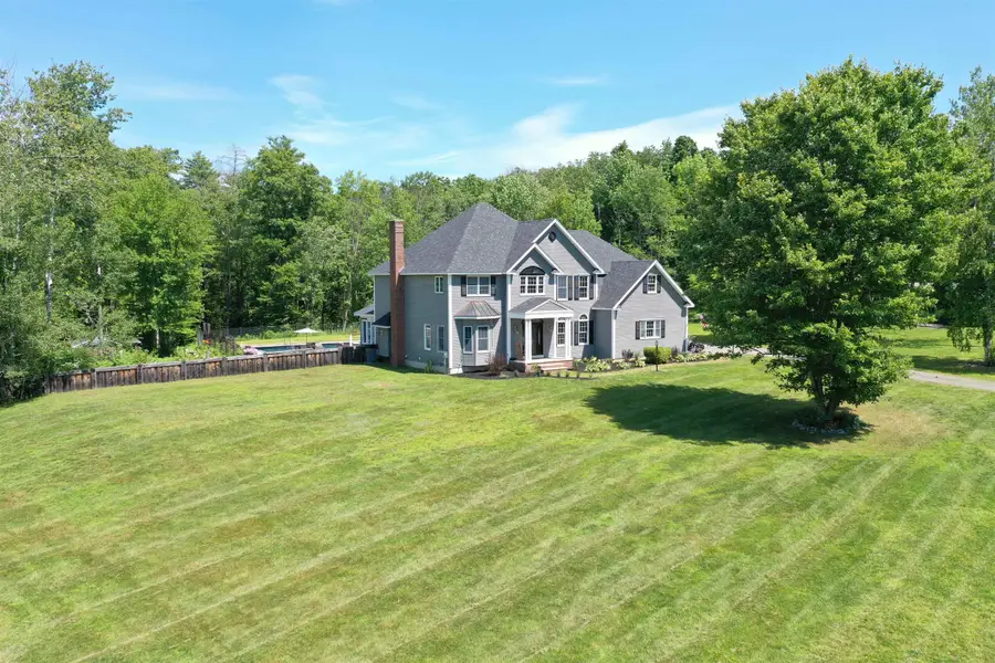12 Pheasant Lane, New Boston, NH 03070 - #2