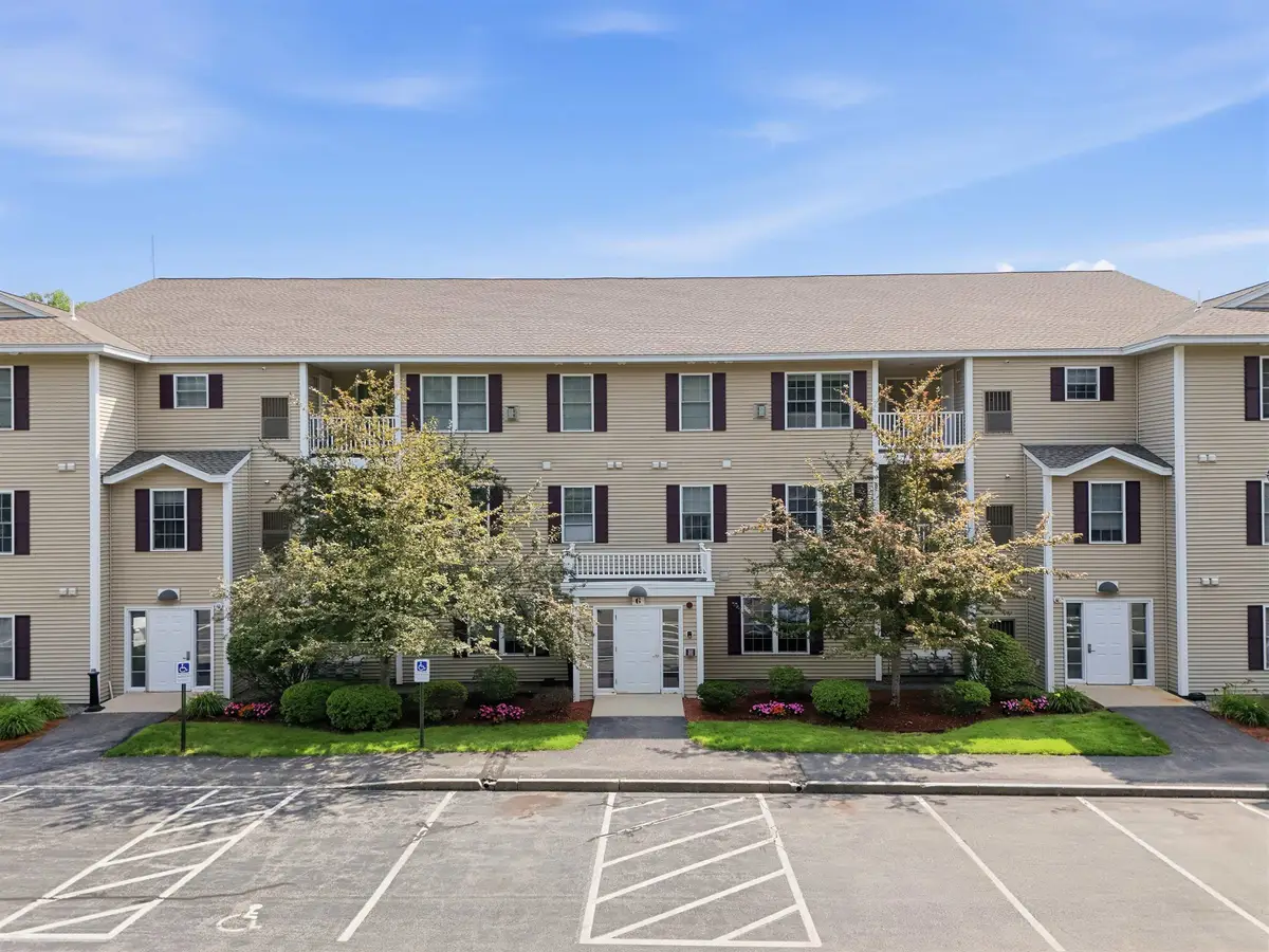 6 Crestview Circle #138, Londonderry, NH 03053 - #1