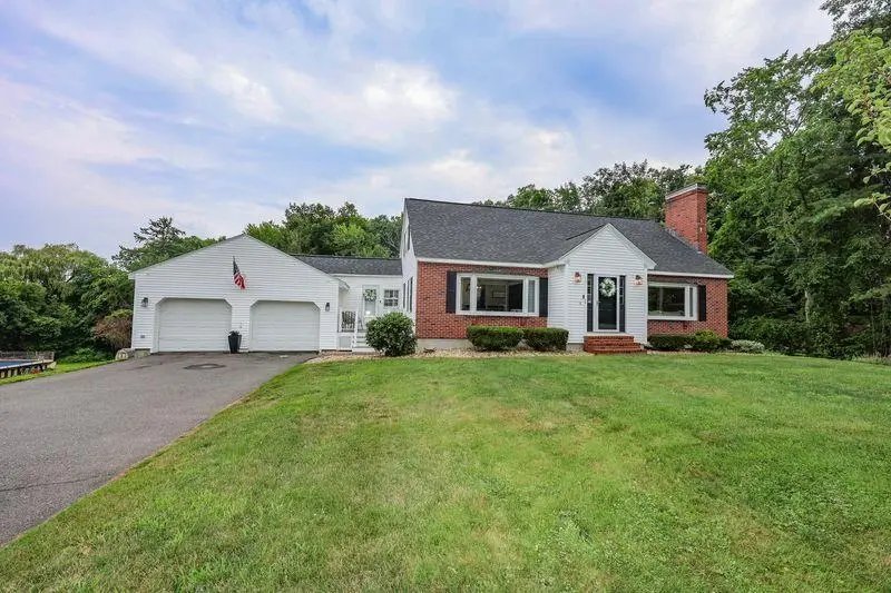 109 Pillsbury Road, Londonderry, NH 03053 - #1