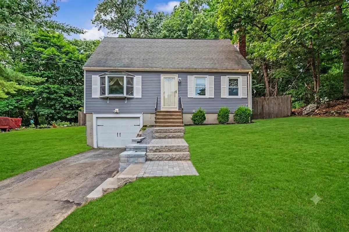 6 Colleen Road, Nashua, NH 03062 - #1