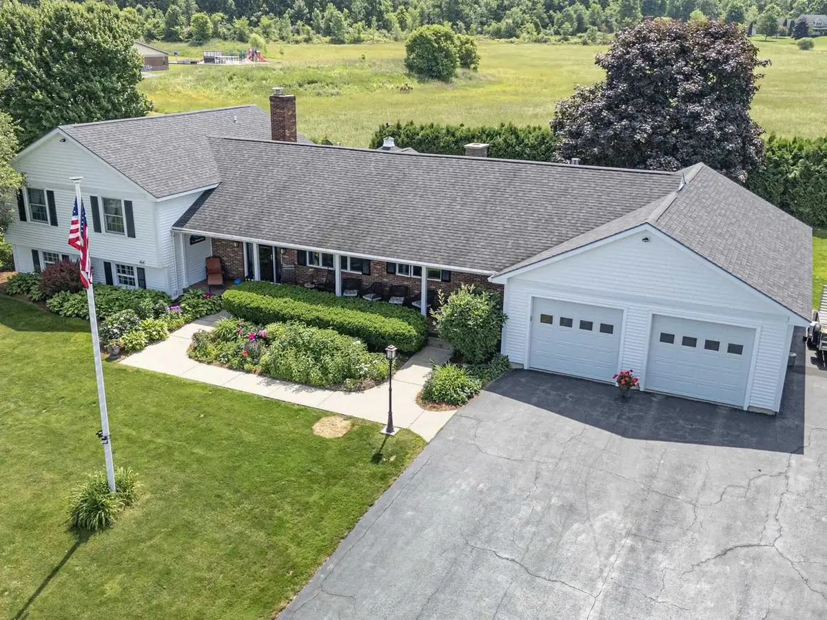 8 Green Meadow Acres, Vergennes, VT 05491 - #1