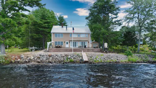 52 Long Sands Road, Ossipee, NH 03814