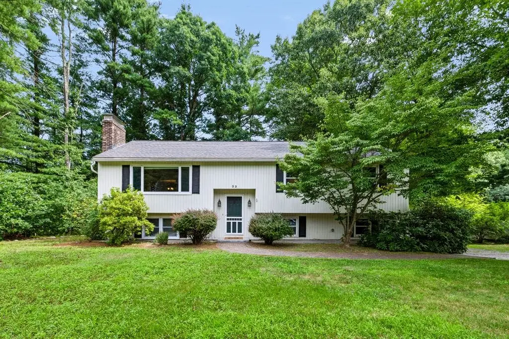 32 Raeder Drive, Stratham, NH 03885 - #1