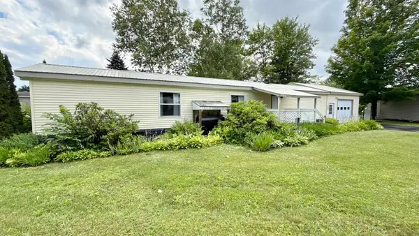 45 Oakwood Drive, Hyde Park, VT 05655