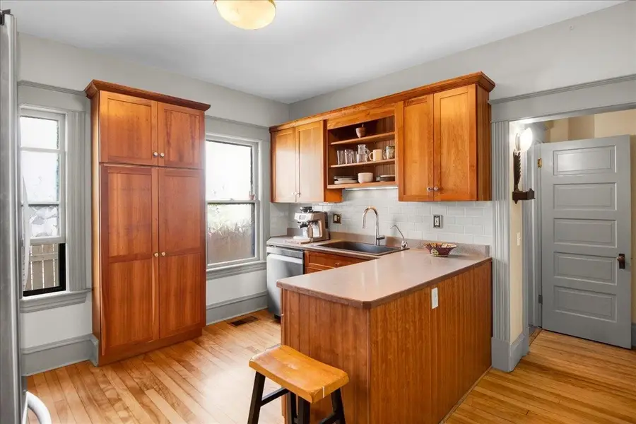 16 Isham Street, Burlington, VT 05401 - #3