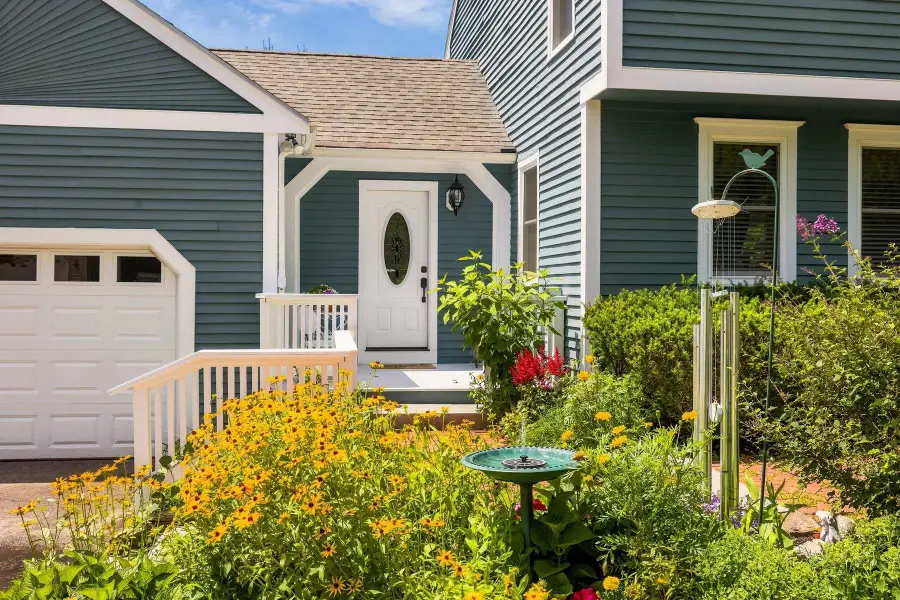 3 Gold Post Road, Dover, NH 03820 - #3