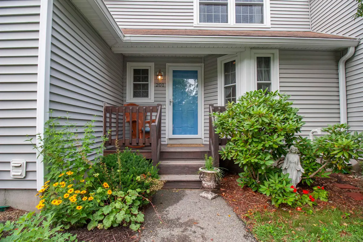 201 Winding Pond Road, Londonderry, NH 03053 - #1