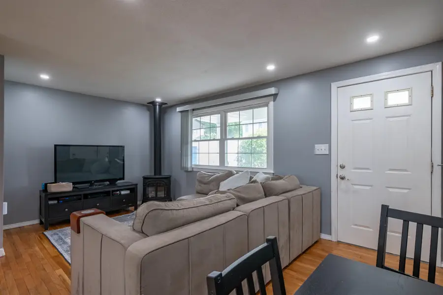 39 Norwich Road, Nashua, NH 03062 - #3