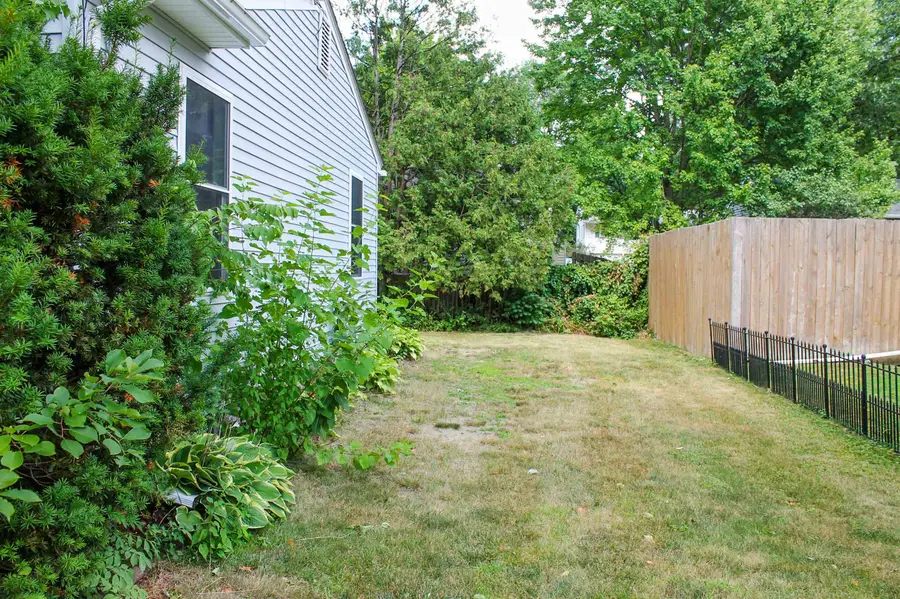 163 Pleasant Avenue, Burlington, VT 05401 - #3