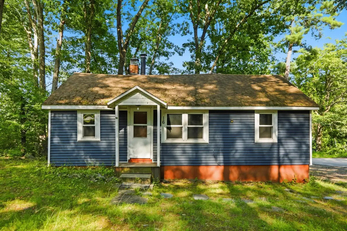 16 Hillside Avenue, Amherst, NH 03031-1840 - #1