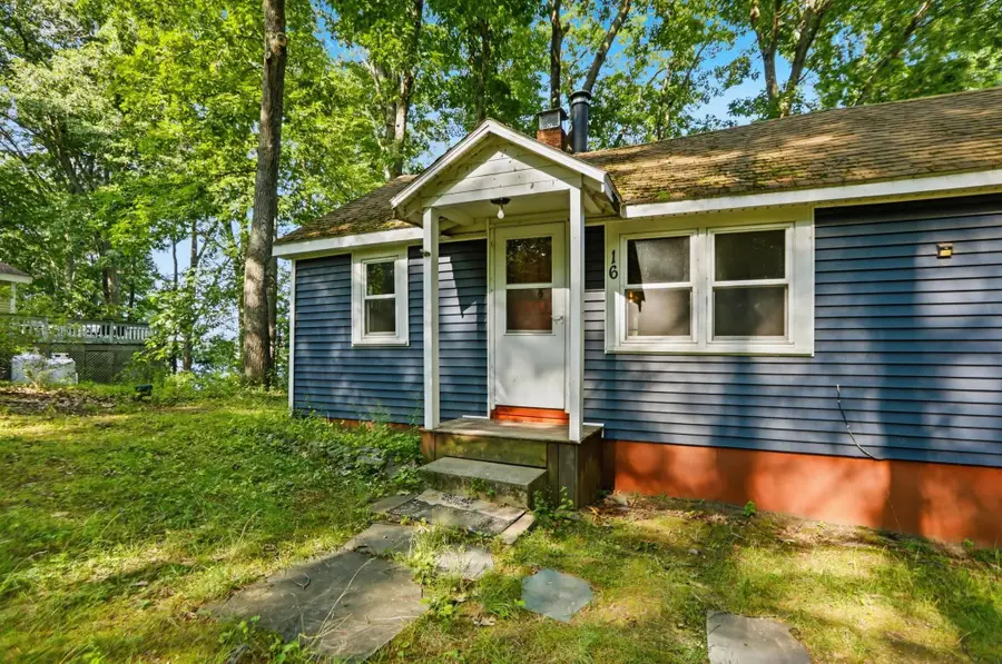 16 Hillside Avenue, Amherst, NH 03031-1840 - #3