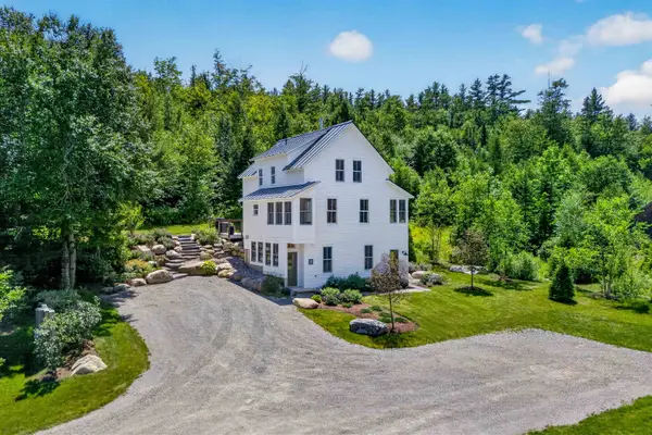 564 Goodaleville Road, Jamaica, VT 05343