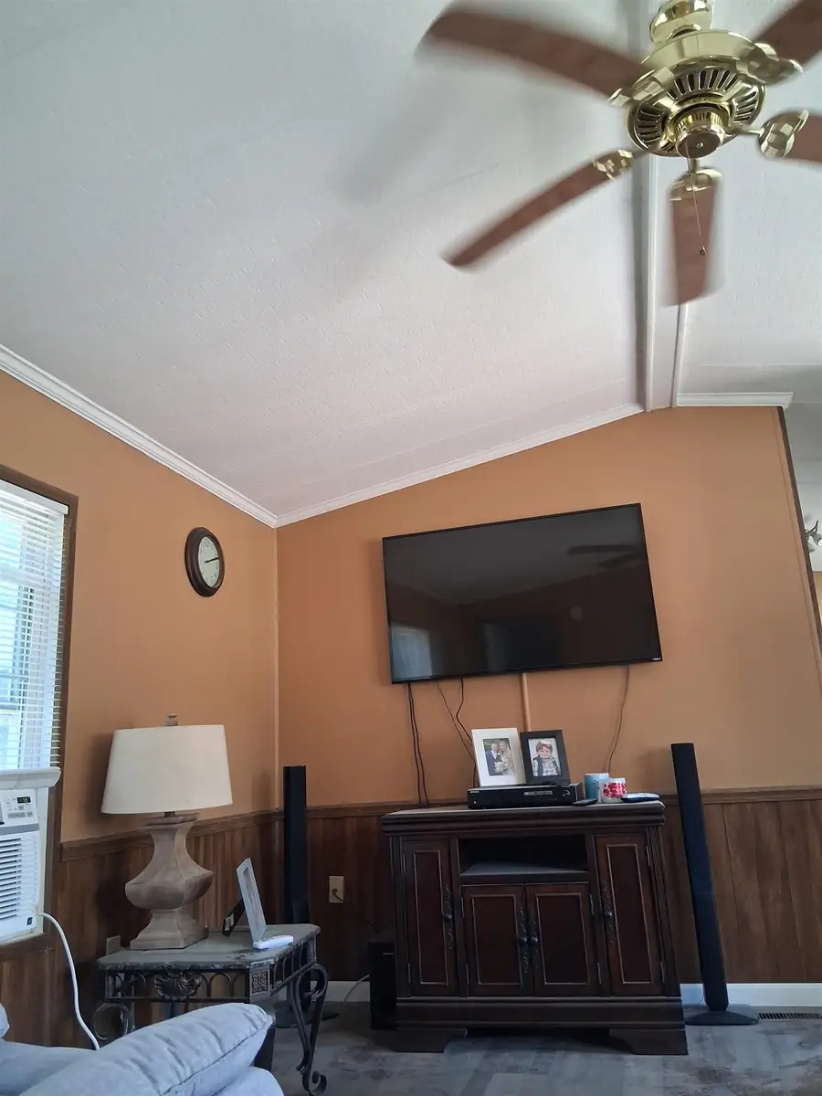 29 Brooks Rd. Extension, Seabrook, NH 03874 - #2