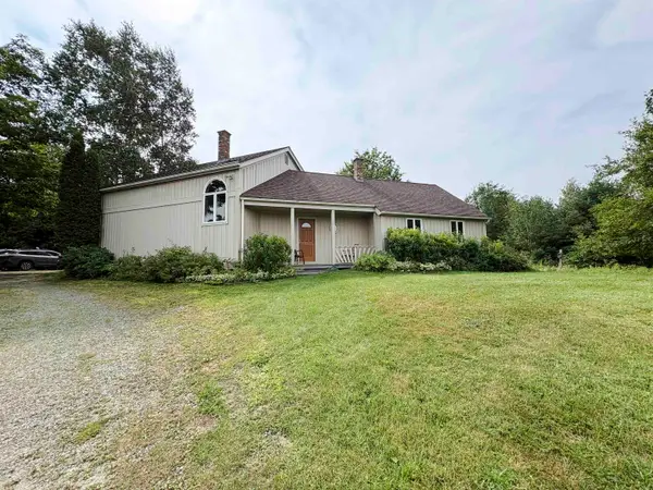 330 Woods Farm Road, Derby, VT 05829