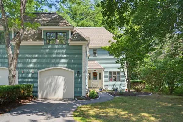 25 Clearwater Drive, Dover, NH 03820