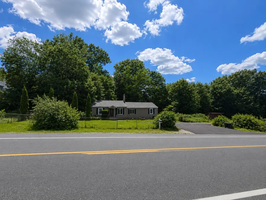192 Londonderry Turnpike, Hooksett, NH 03106 - #2