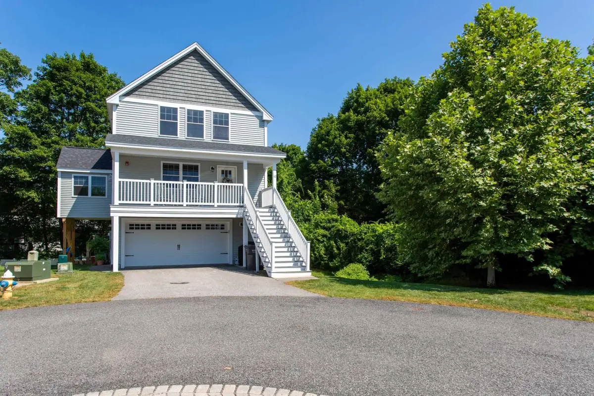 10 Charron Circle, Exeter, NH 03833 - #1