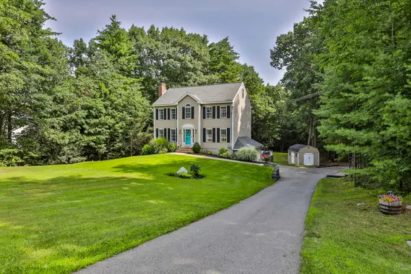7 Kenwood Drive, Newton, NH 03858