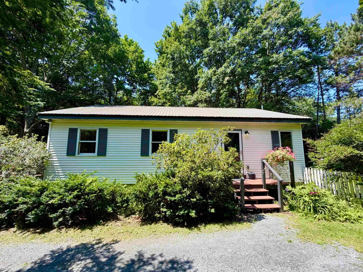 488 Plateau Acres, Bradford, VT 05033 - #1