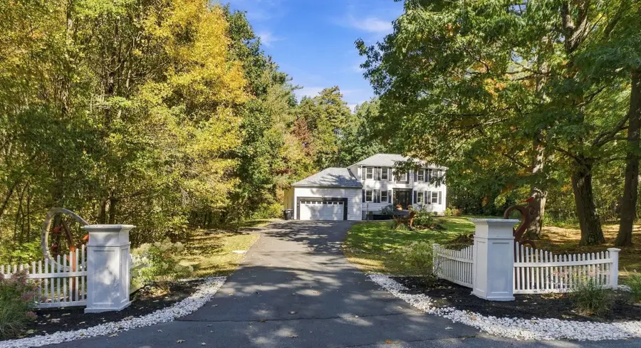 3 Aladdin Road, Windham, NH 03087 - #3