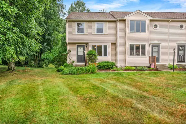 68 Forrest Street #7A, Plaistow, NH 03865-2600