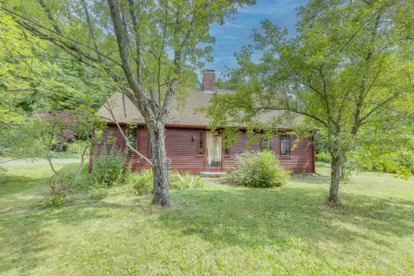 1038 North Groton Road, Groton, NH 03266