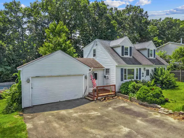 141 Greenwood Court, Manchester, NH 03108