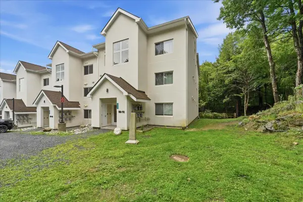 251 Mountainside Drive #88, Warren, VT 05674