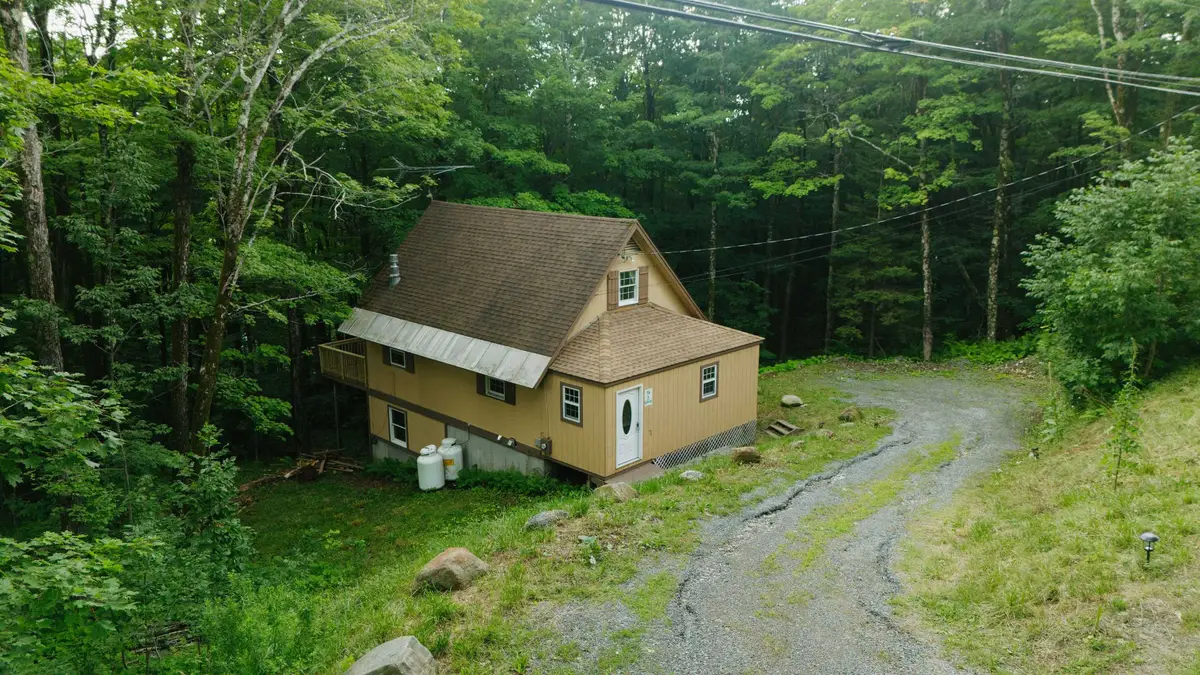 21 Big Bend Loop, Wilmington, VT 05363 - #1
