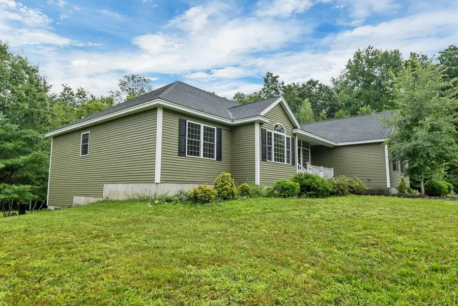 10 Zoe Lane, Newton, NH 03858 - #2