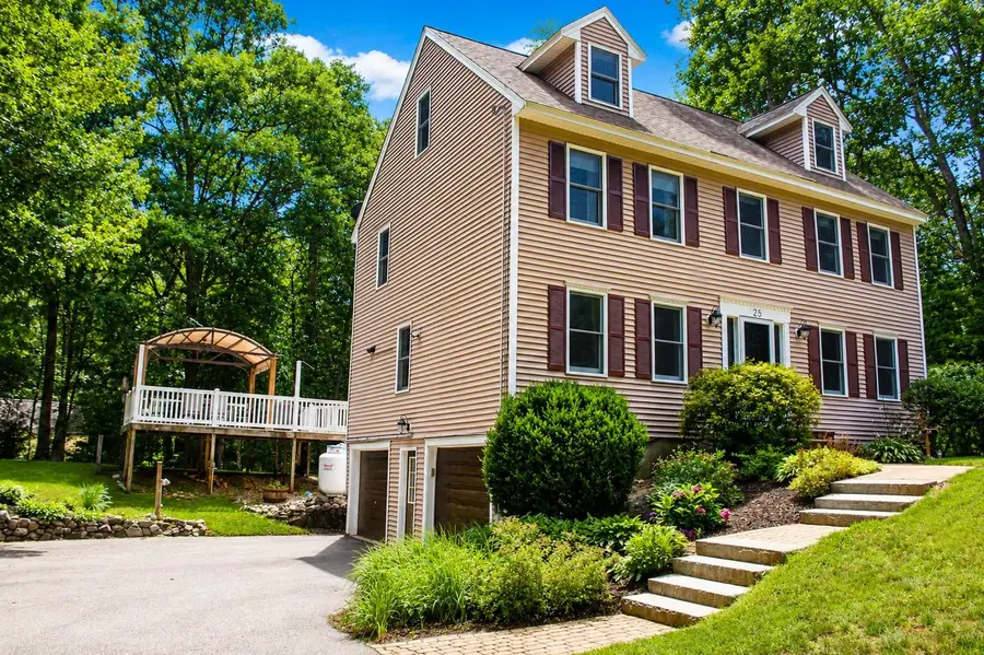 25 Peaslee Court, Hampstead, NH 03038 - #2
