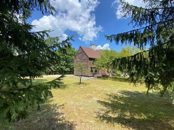 82 Breezy Hill Road, Bradford, NH 03221