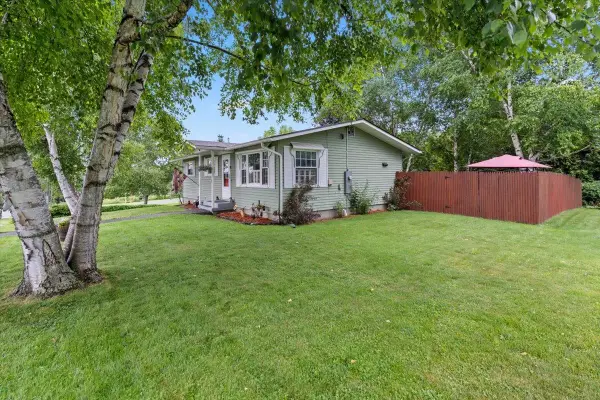 4 Westwood Parkway, Barre City, VT 05641