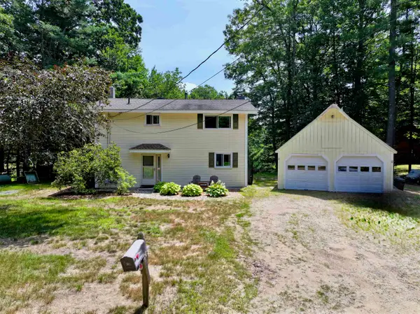 10 Belmont Drive, Barnstead, NH 03225