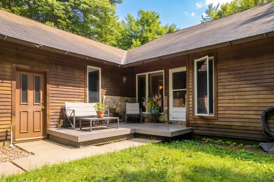 651 Colonial Drive, Rutland, VT 05701 - #2