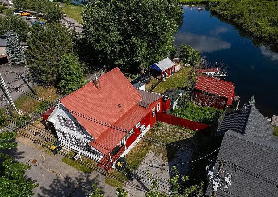 92 Water Street, Laconia, NH 03246 - #2
