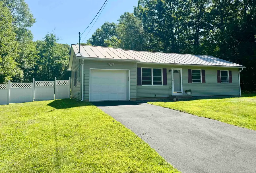 35 Reese Circle, Rockingham, VT 05101 - #2
