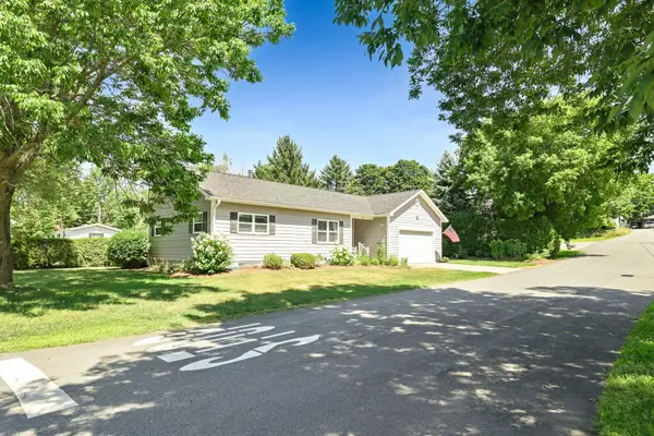11 Foster Terrace, Derby, VT 05830