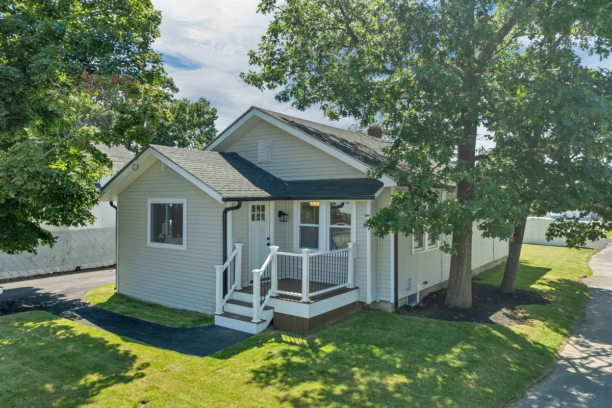 227 Pine Street, Nashua, NH 03060 - #1