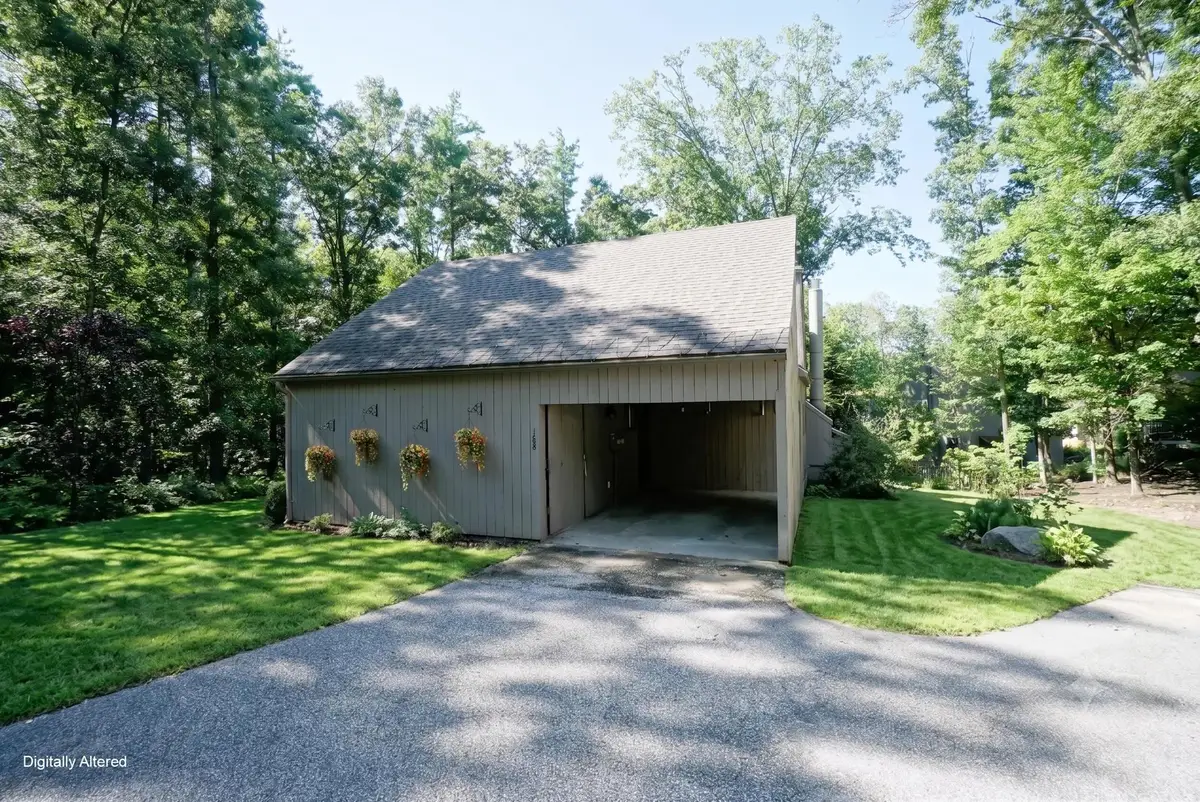168 Coburn Woods Avenue, Nashua, NH 03063 - #1
