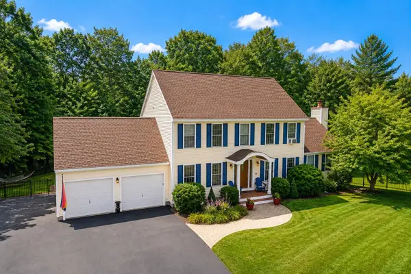 32 Wildewood Lane, Dover, NH 03820