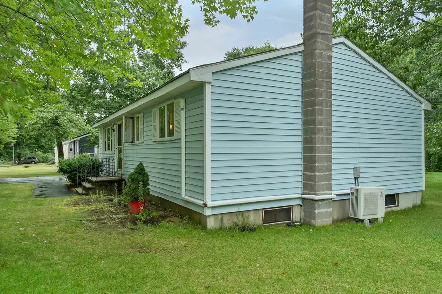 31 Riverlawn Avenue, Rochester, NH 03868 - #3